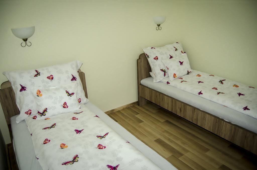 Csongradi Vendegvaro Apartmanok, Szarka Haz ภายนอก รูปภาพ