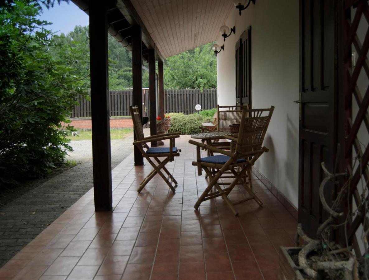 Csongradi Vendegvaro Apartmanok, Szarka Haz ภายนอก รูปภาพ